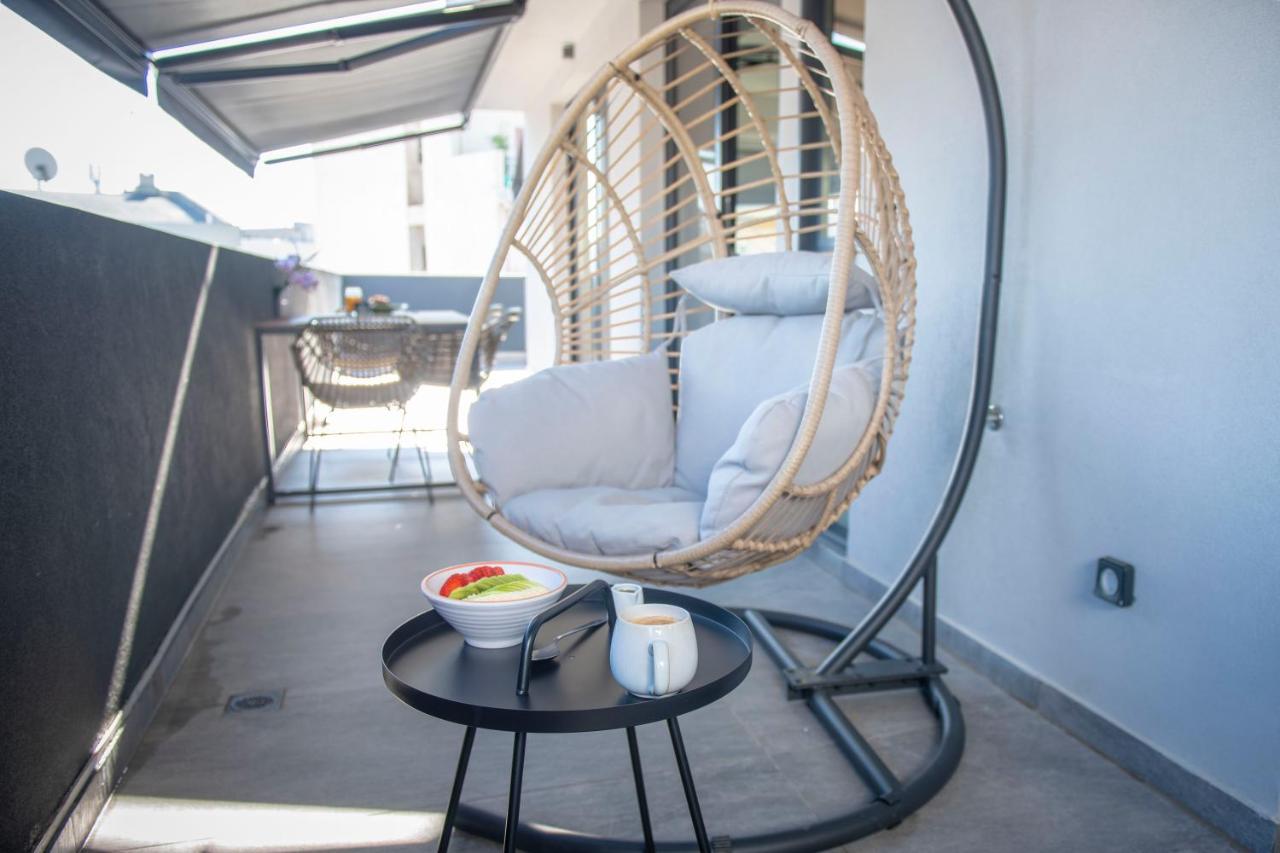 Luxury Penthouse With Acropolis View And Jacuzzi Apartment Athena Bagian luar foto